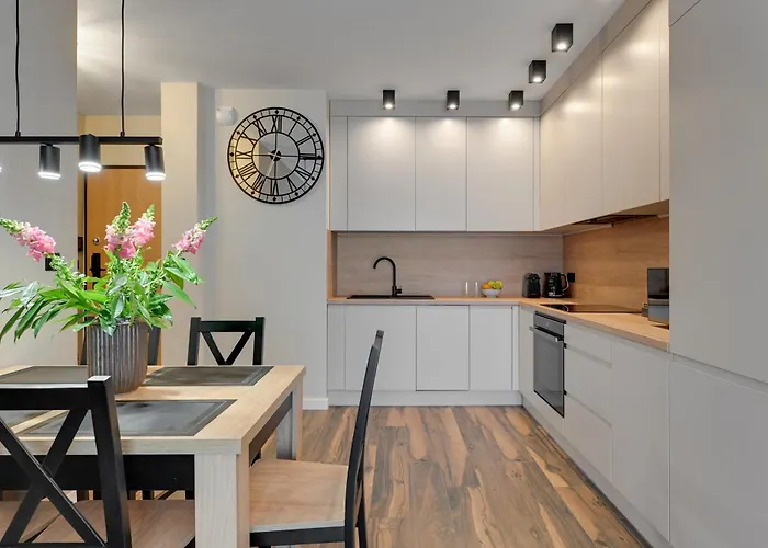 Letnica Seaside By Downtown Apartments