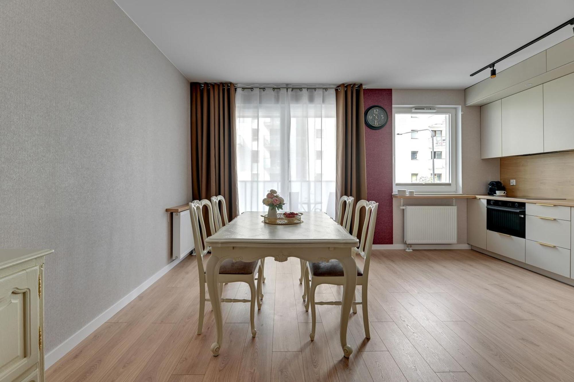 Letnica Seaside By Downtown Apartment